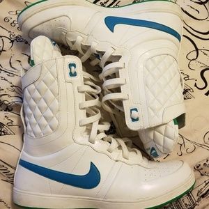 Nike Legends  Hightop Boots
